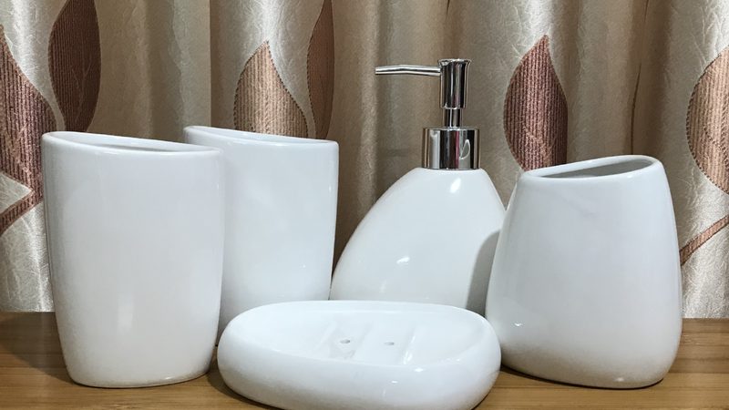 酒店浴缸材质选择：如何根据实际使用场景挑选合适材质